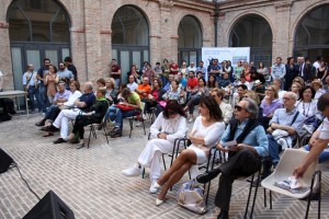 alba_parietti-5-300x200