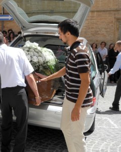 Funerale-Sara-Montani-7-240x300