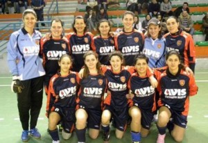 Prima-squadra-femminile-ss-2011-2012-300x207