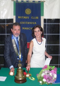 Rotary_Civitanova_Passaggio-martelletto