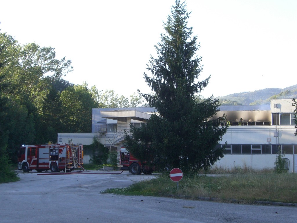 incendio-ex-cartiera