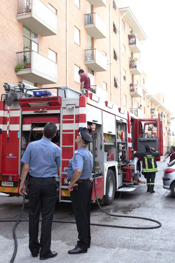 Incendio-Tolentino-via-Romita-10