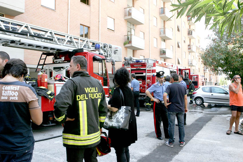 Incendio-Tolentino-via-Romita-5