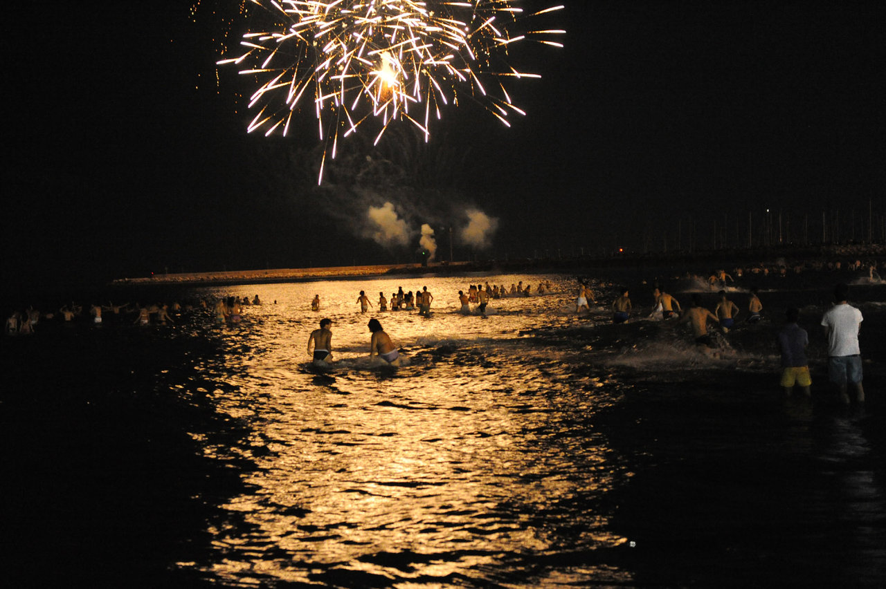 fuochi_artificio_ferragosto_civitanova (4) fuochi_artificio_ferragosto_civitanova-4