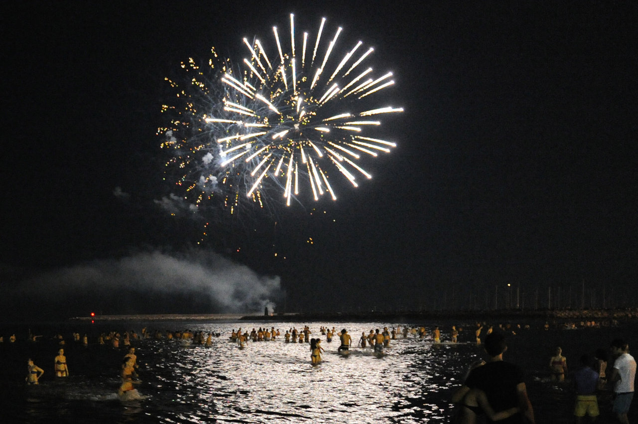 fuochi_artificio_ferragosto_civitanova (6) fuochi_artificio_ferragosto_civitanova-6