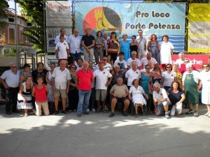 A-Foto-Pro-Loco-insieme-a-Porto-Potenza