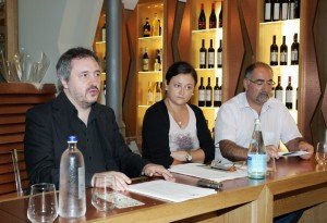 conferenza-stampa-macerata-ospitale-3-300x205