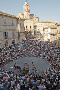 spettacolo-al-ClownClown2011-199x300