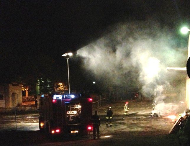 Auto in fiamme Auto-in-fiamme