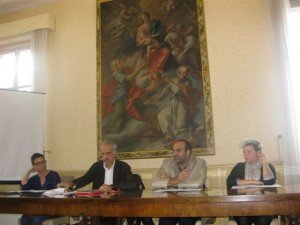 foto-conf-stampa-teatro-005-300x225