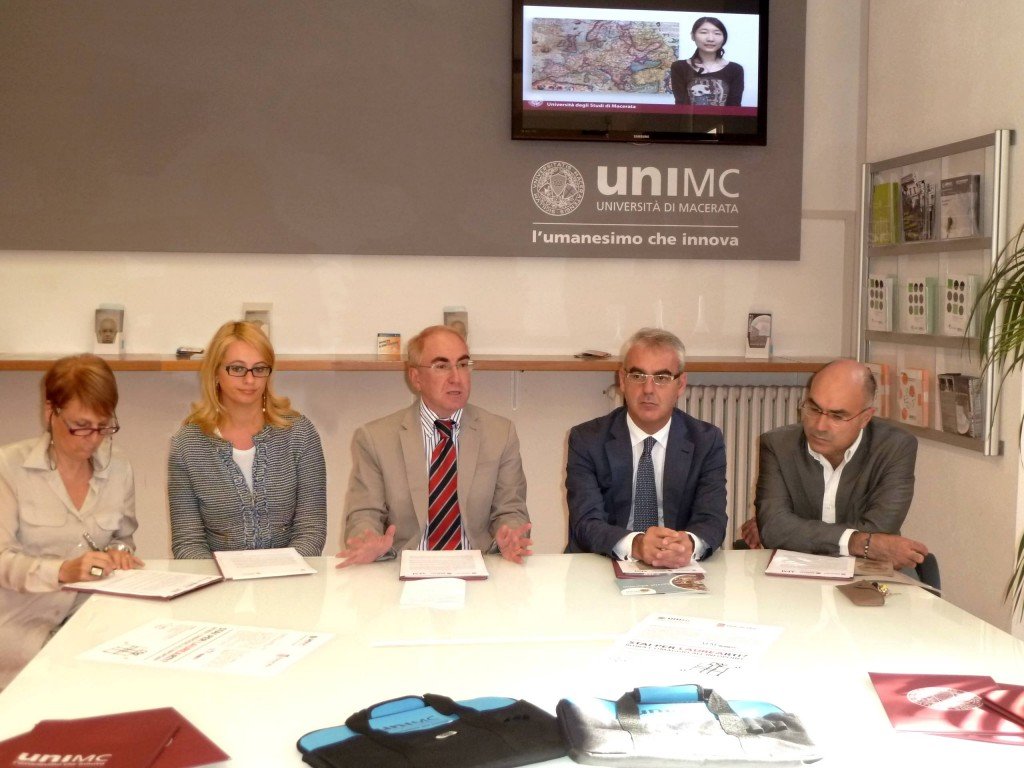 progetto_laureati_unimc_conf_stampa