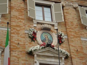 icona-maria-con-fiori