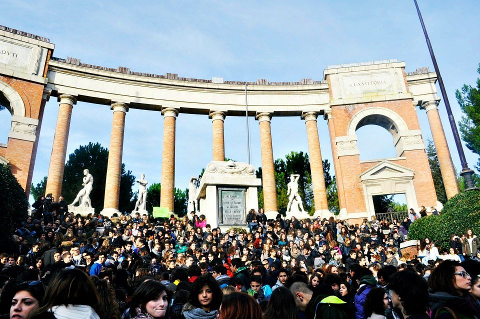 manifestazione_studenti (2) manifestazione_studenti-2