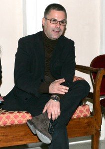 Conferenza-stampa-stagione-teatrale-M.lupone-4-211x300