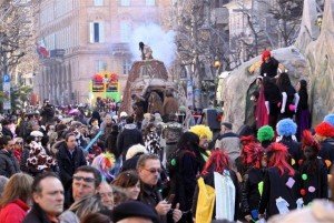 Il corteo dei carri allegorici del 2012