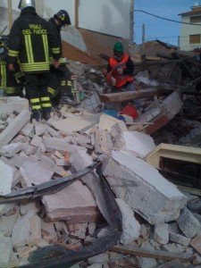 Il crollo della palazzina di via Vespucci