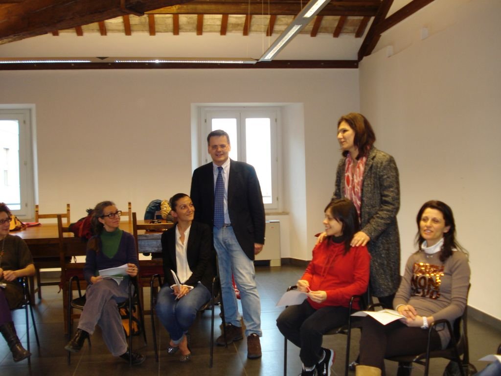 alcune delle educatrici che ieri pomeriggio hanno perso parte al primo appuntamento del corso di formazione