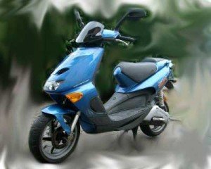 Il modello dello scooter Aprilia 50 rubato in via Bianchini