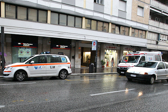 Corso_Cavour_donna_investita (4)