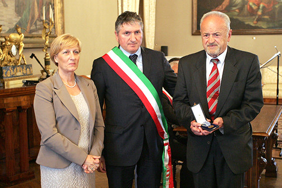 Medaglie_onore_ex_Deportati (11)