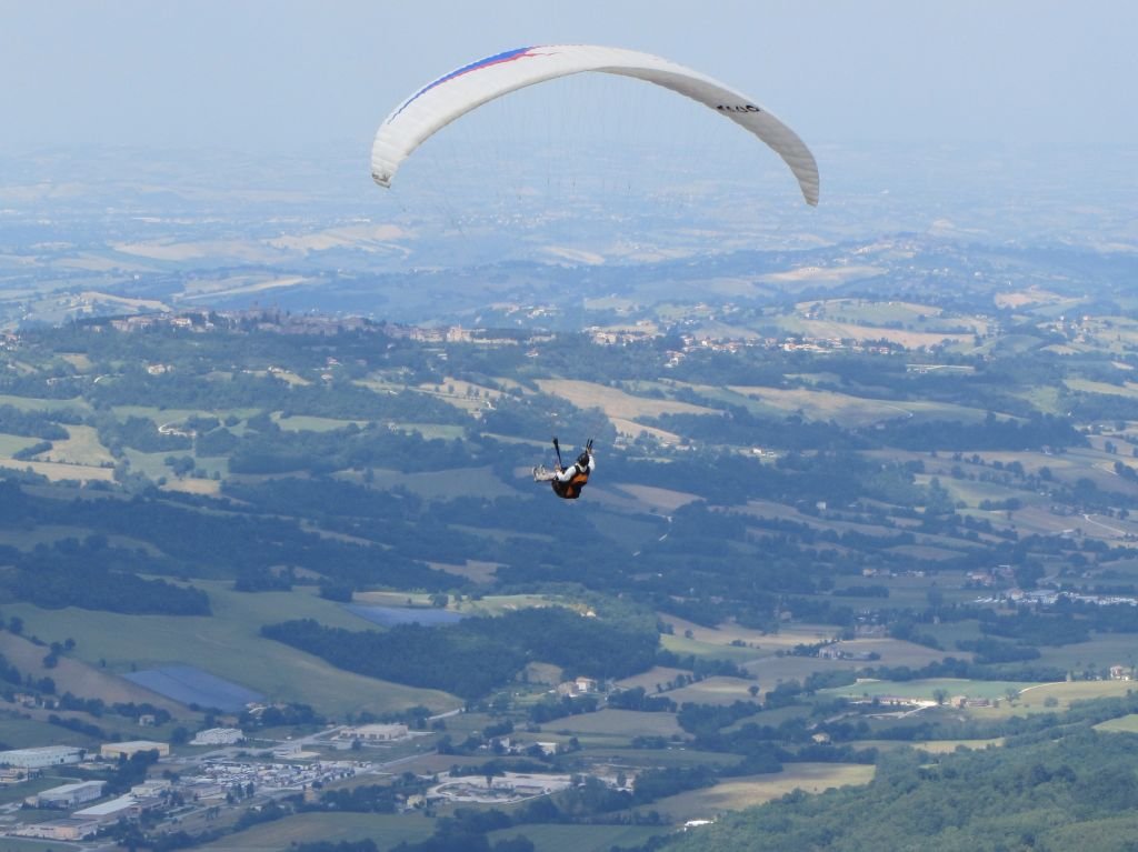 Parapendio_Montioli_08-06-13_Paolo_Cruciani_4