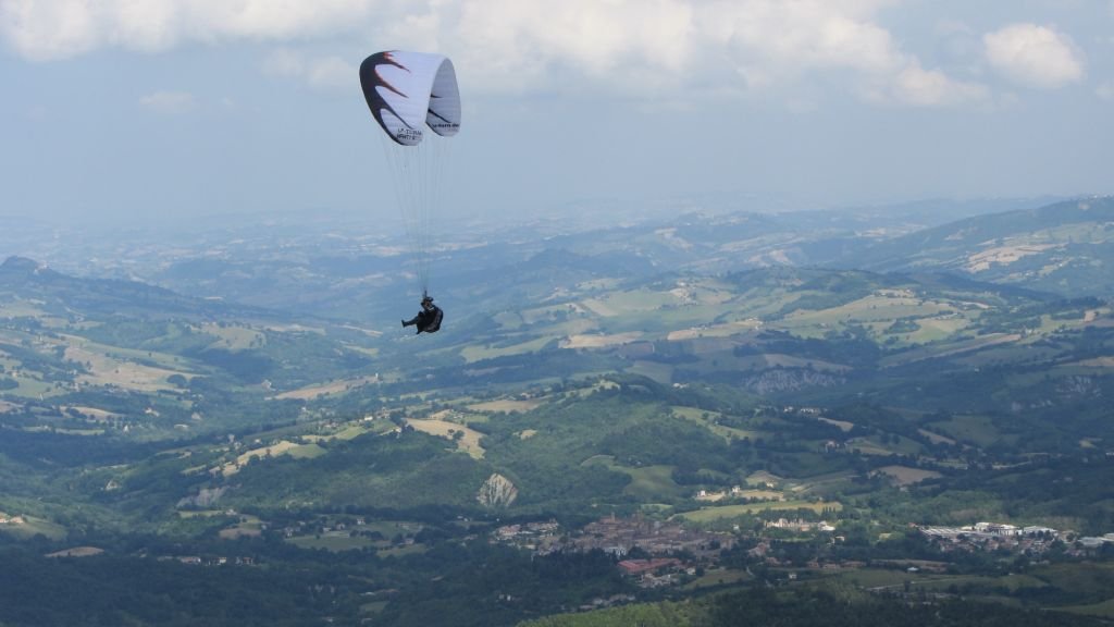 Parapendio_Montioli_08-06-13_Paolo_Cruciani_5
