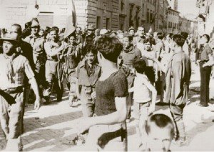 La liberazione della città di Tolentino fotografata da Giancarlo Leggi il 30 giugno 1944