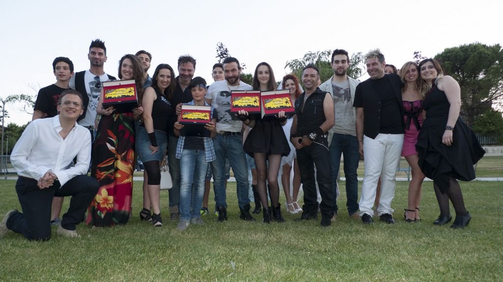 gruppo-con-premiati-323_1