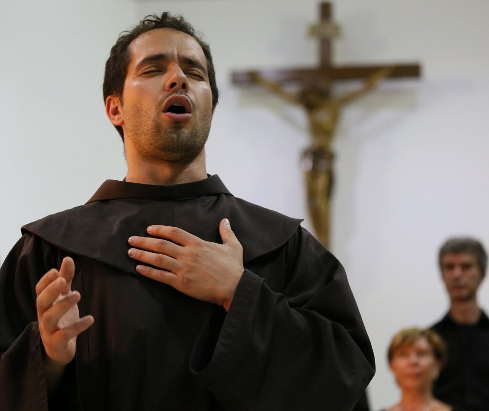 copyiright Luigi Gasparroni 2298 la voce d'assisi 4