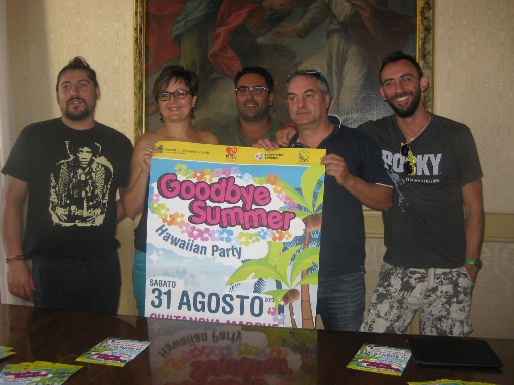 Nella foto da sinistra Matteo Quintili, Carmen Carella, l'assessore Francesco Peroni, Sandro Ciccalè e Simone Grosso