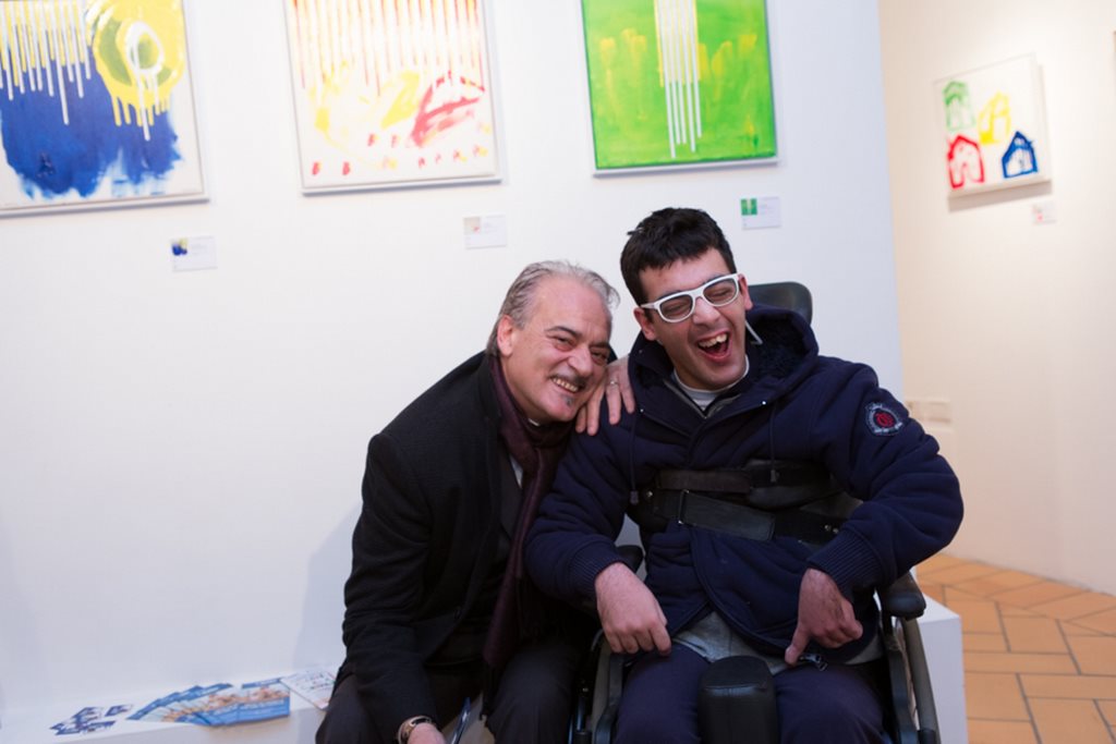 Giuseppe Fortunato con Daniele, uno dei ragazzi dell'Anffas