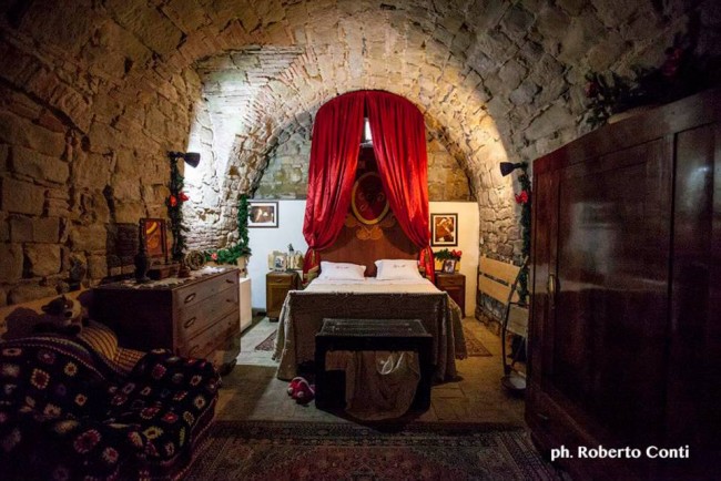 La Casa di Babbo Natale nella rinnovata cornice della Taverna dell'Armigero a Camerino