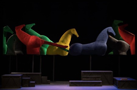 La scenografia di Mimmo Paladino
