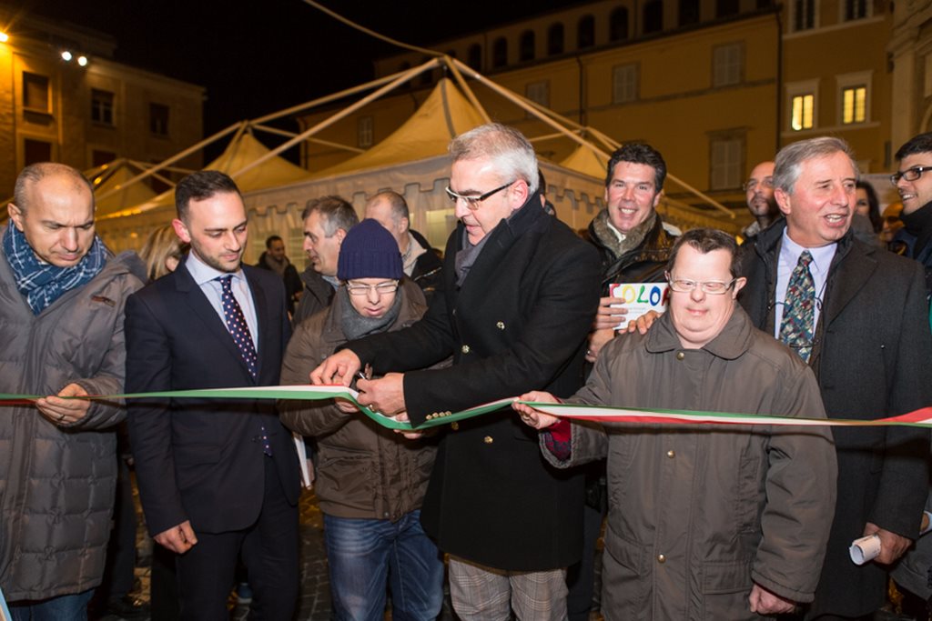 TAGLIO NASTRO