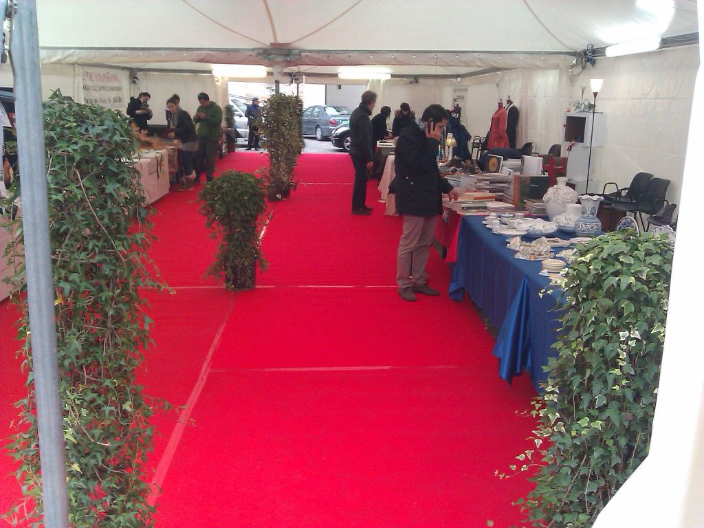 I mercatini di "Accendiamo una luce sulle nostre Eccellenze" 2012