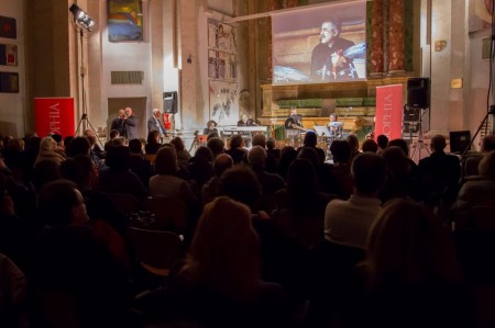 Il pubblico dello spettacolo Il nichilismo nella canzone italiana