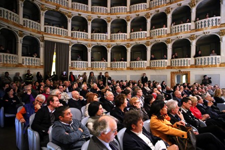 Il teatro Lauro Rossi
