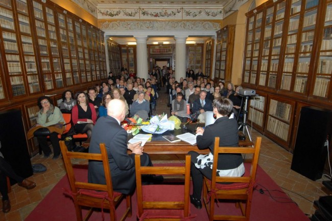 Un momento della presentazione del libro di Paola Olmi