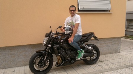 Lorenzo Leonardi in sella alla sua moto