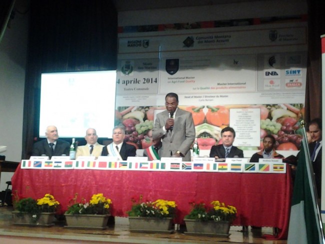 Il moderatore dell'evento, il presidente di Agro Tech S&D, Charles Dadie' Dago