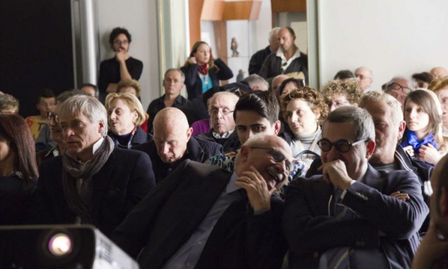 pubblico_warum