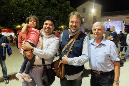 Il cantante lirico Roberto Scandiuzzi e il presidente della pro Loco di Piediripa Igino Paolucci