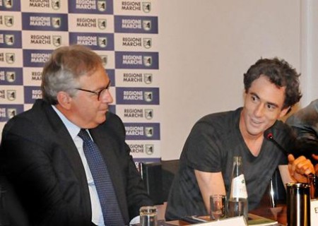 Gian Mario Spacca ed Elio Germano durante la prsnetaizone del film in Regione