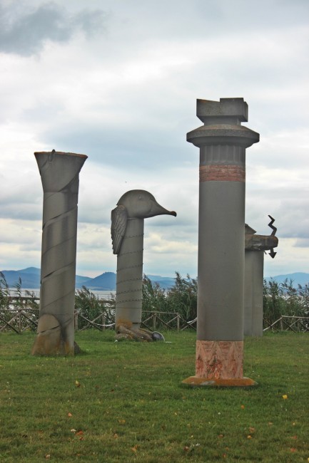 Totem - Campo del Sole presso Punta Navaccia sul Lido di Tuoro
