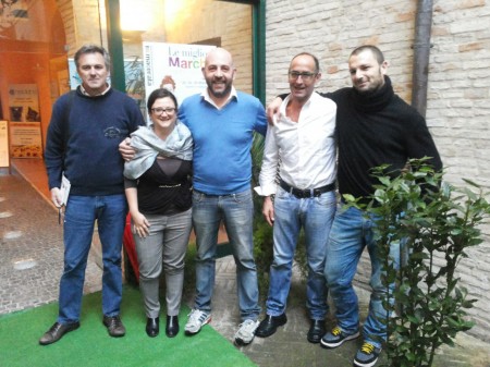 Federica Curzi con i baristi ideatori de "La Movida non guida"coinvolti nel format Degust'azioni