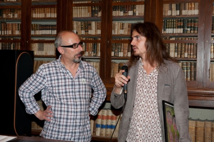 Premio-miglior-cortometraggio-Marco-Ardemagni-premia-Il-Tuffatore-ritira-Marco-Montenovi