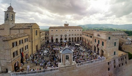 La piazza di Treia