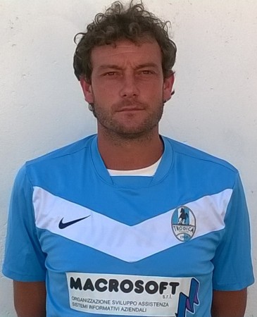 Il difensore del Trodica Eddy Mengo
