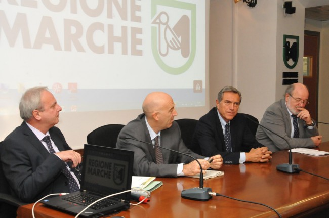consegna pc a scuole (2)