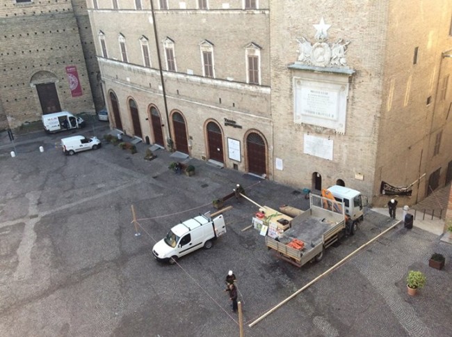 L'avvio dei lavori in piazza della Libertà